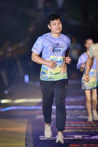 BIB: 
                            <button type="button" onclick="openModal(25219247)" class="btn btn-primary btn-sm float-right btn-popup" data-toggle="modal" data-target=".modal-high-quality">
                        <i class="fas fa-shopping-cart"></i> Add to Cart
                    </button>
                                            <button type="button" onclick="isThisMe(25219247, true)" class="btn btn-success btn-sm float-right btn-popup btn-isme hidden" data-toggle="tooltip" data-placement="bottom" title="นี่คือรูปของคุณใช่ไหม คลิกที่นี่เพื่อเอาเข้าอัลบั้ม">
                        <i class="fas fa-plus"></i> Add to album
                    </button>
                    <button type="button" onclick="isThisMe(25219247, false)" class="btn btn-warning btn-sm float-right btn-popup btn-isnotme hidden">
                        <i class="fas fa-ban"></i> Remove from album
                    </button>